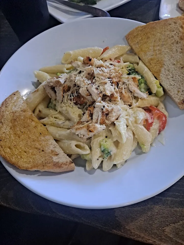 Chicken Alfredo